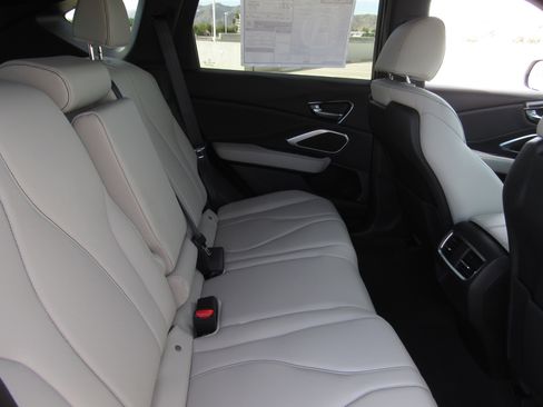 New 2026 Acura RDX SH-AWD image 12