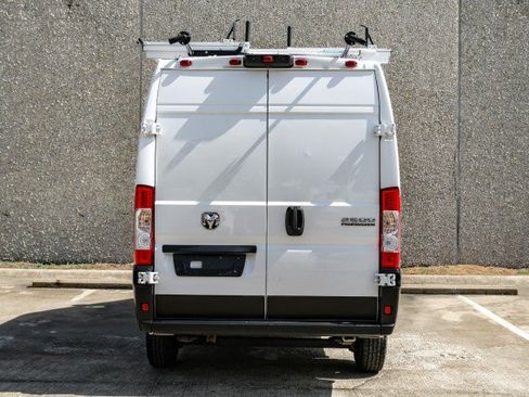 Used 2024 RAM ProMaster 2500 FWD image 9