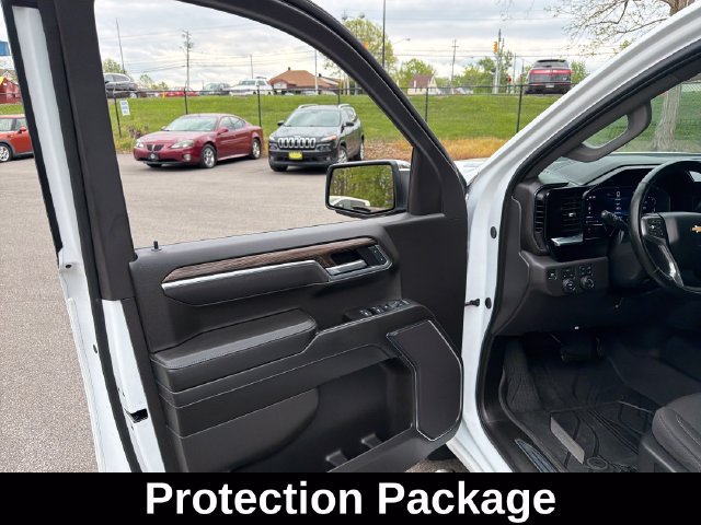 Used 2025 Chevrolet Silverado 1500 LT w/ Safety Package AWD/4WD image 30