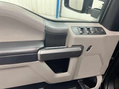 Used 2020 Ford F350 XLT w/ XLT Premium Package AWD/4WD image 20