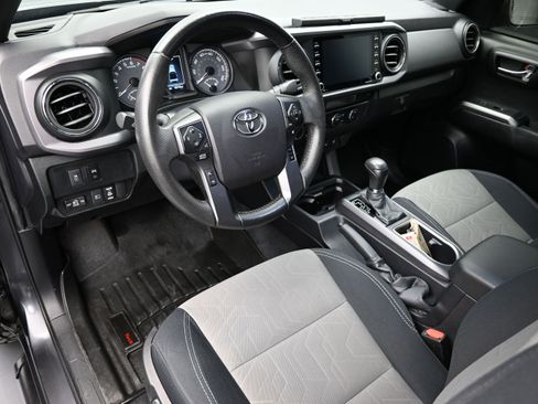 Used 2021 Toyota Tacoma TRD Off-Road AWD/4WD image 22