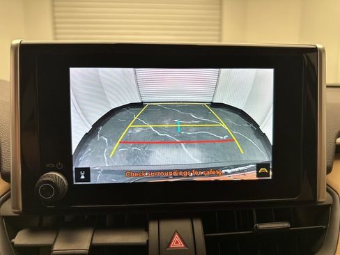 Used 2023 Toyota RAV4 XLE image 22