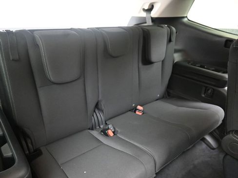 Certified 2024 Subaru Ascent Premium w/ Convenience Package image 17