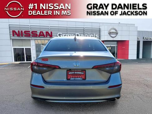 Used 2022 Honda Civic Sport image 6