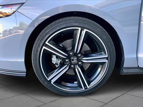 Used 2025 Honda Accord Sport image 10