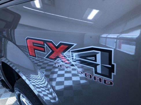 Used 2018 Ford F150 XLT w/ Equipment Group 302A Luxury image 11