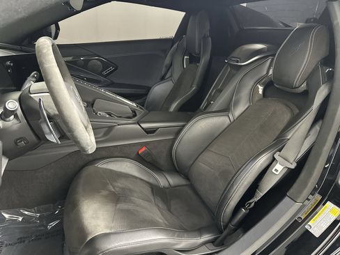 Used 2020 Chevrolet Corvette Stingray Preferred Conv w/ 2LT Preferred Equipment Group RWD image 6