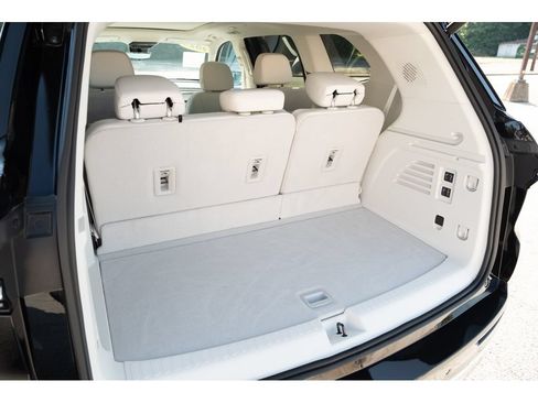 Used 2025 Buick Enclave Avenir w/ Super Cruise Package FWD image 35