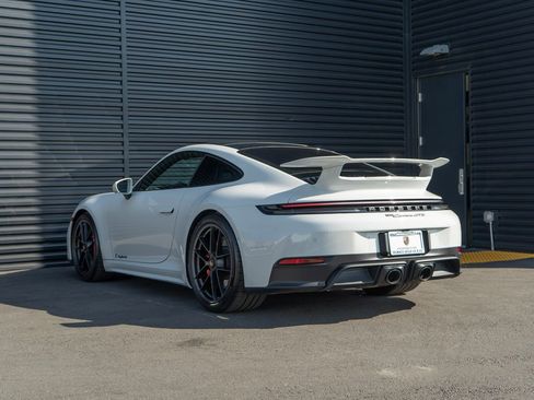 Used 2026 Porsche 911 Carrera GTS RWD image 3