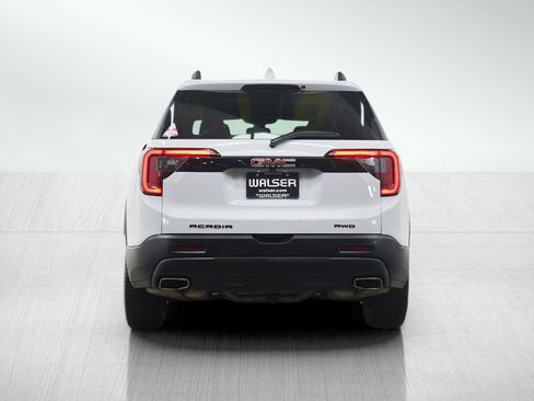 Used 2023 GMC Acadia SLT w/ Elevation Edition image 4