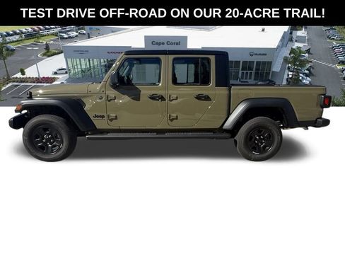 New 2026 Jeep Gladiator Sport image 8