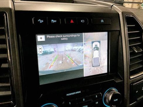 Used 2018 Ford F150 Raptor w/ Equipment Group 802A Luxury image 22