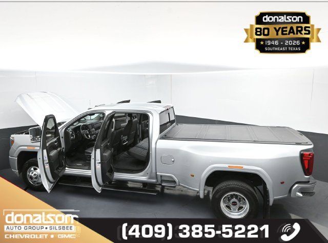 Used 2022 GMC Sierra 3500 Denali w/ Denali Ultimate Package AWD/4WD image 27