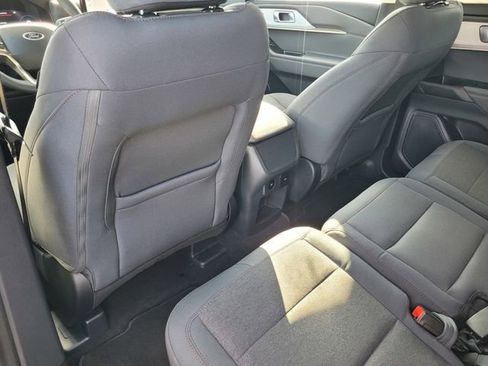 Certified 2025 Ford Explorer Active image 12