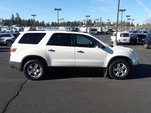 Used 2011 GMC Acadia SLE AWD/4WD image 6