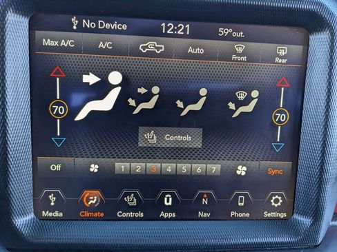 Used 2023 Jeep Gladiator Rubicon w/ Cold Weather Group image 35