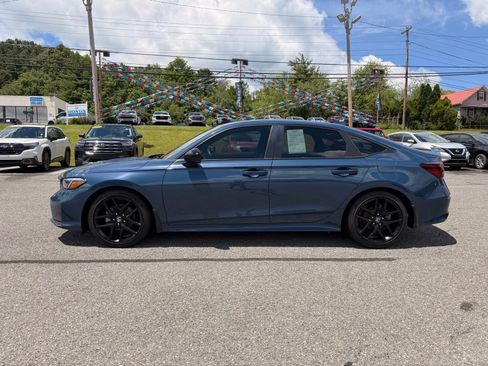 Used 2025 Honda Civic Sport image 3