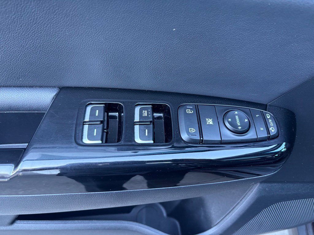 Used 2022 Kia Sportage EX AWD/4WD image 15