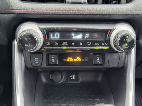 Used 2023 Toyota RAV4 SE w/ Weather & Moonroof Package AWD/4WD image 18