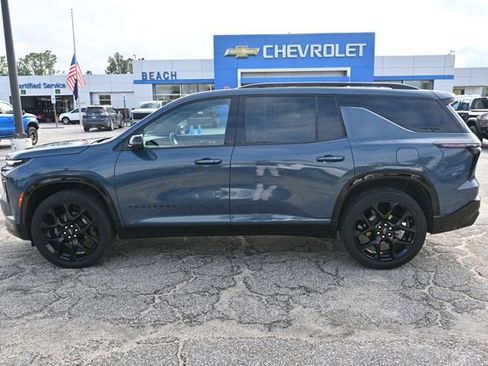 Used 2024 Chevrolet Traverse RS w/ LPO, Floor Liner Package image 2