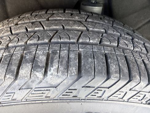 Certified 2022 Volvo XC90 T5 Momentum image 34