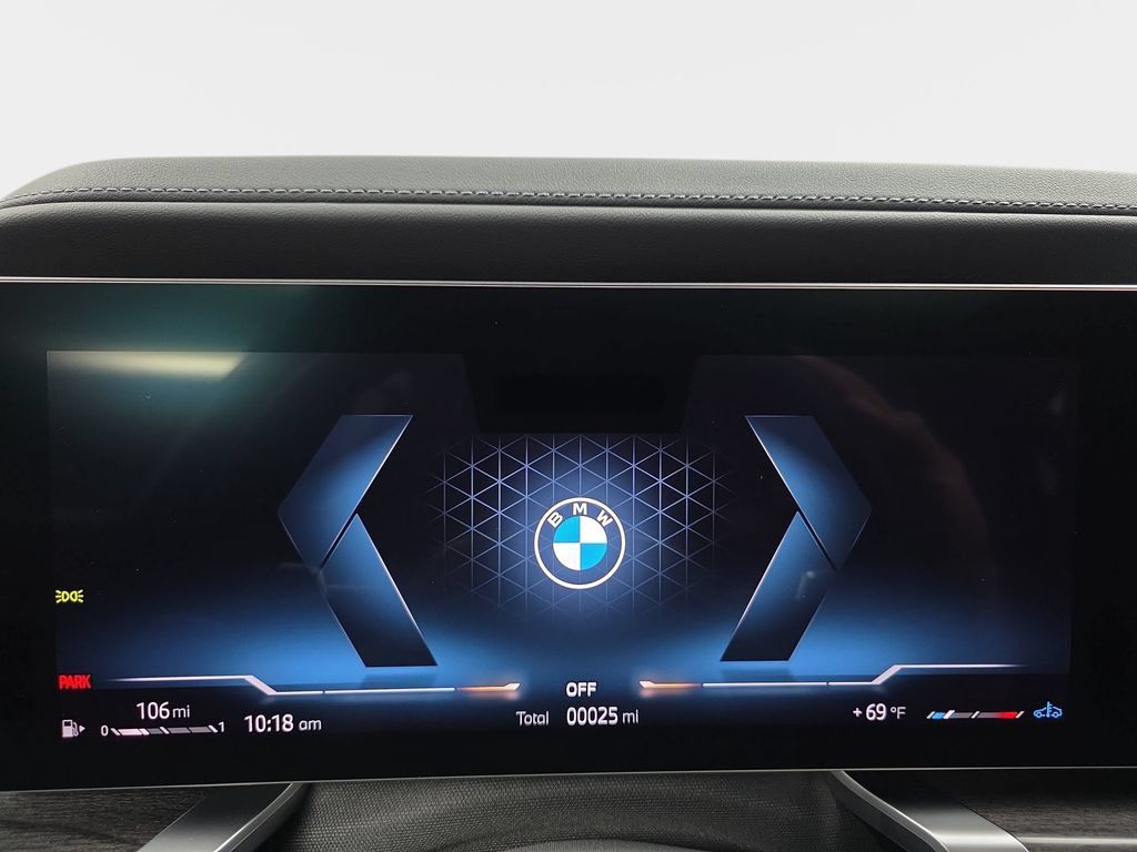 New 2026 BMW 760i xDrive w/ Executive Package AWD/4WD image 19