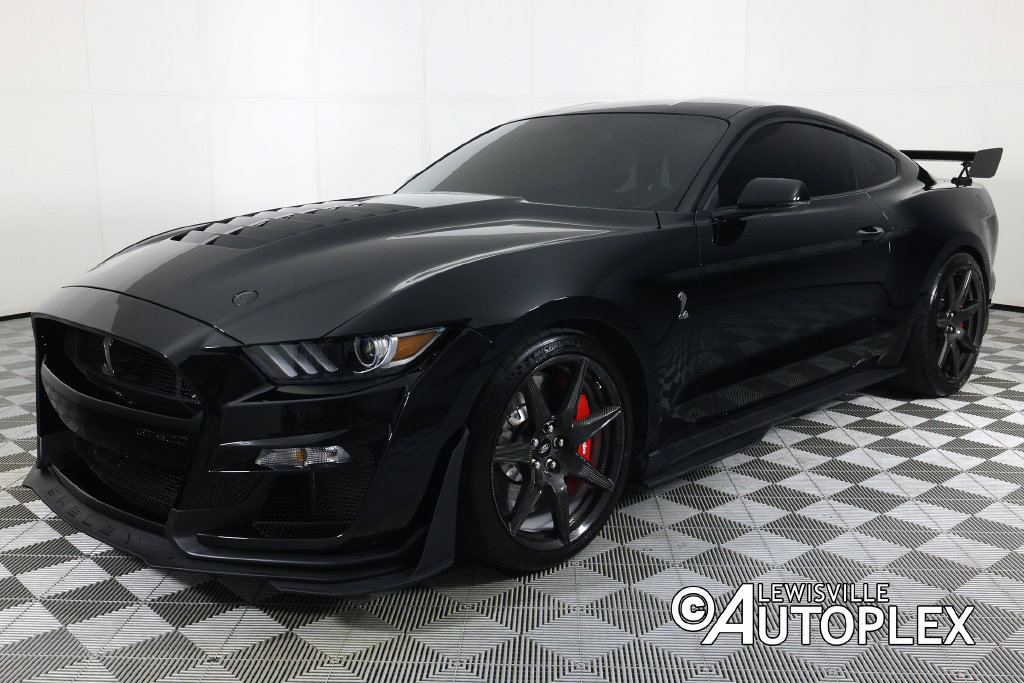 Used 2022 Ford Mustang Shelby GT500 w/ Carbon Fiber Track Pack RWD image 9