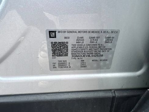 Used 2020 Chevrolet Equinox LT w/ Driver Convenience Package FWD image 32