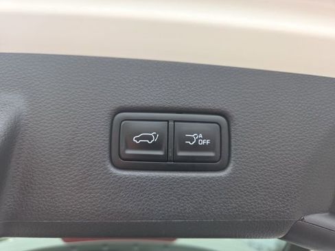 Used 2024 Kia Carnival SX Prestige image 16