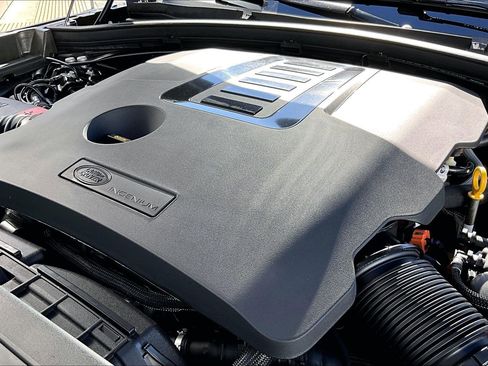 Used 2023 Land Rover Range Rover Velar HST image 31