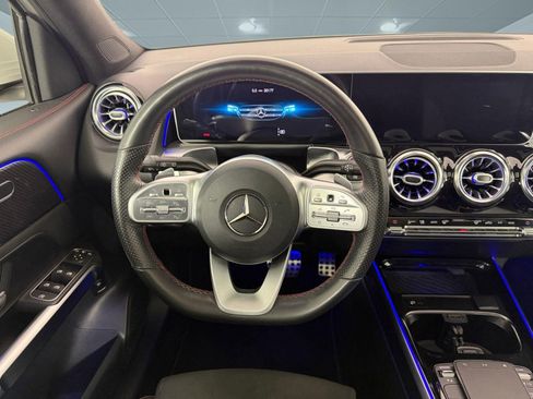 Used 2021 Mercedes-Benz GLB 250 image 23