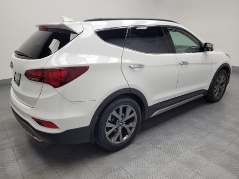 Used 2018 Hyundai Santa Fe Sport FWD image 10