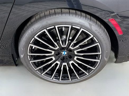 Used 2026 BMW 740i xDrive image 33