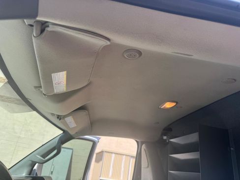 Used 2017 Chevrolet Express 3500 Extended RWD image 44