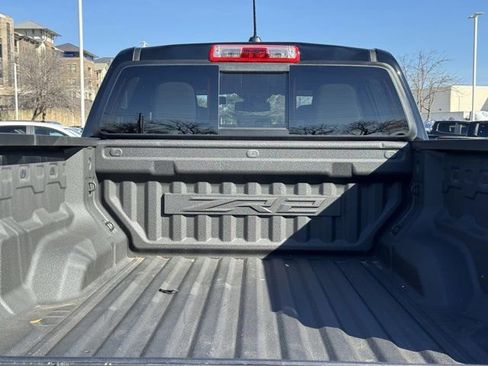 Used 2024 Chevrolet Colorado ZR2 image 31