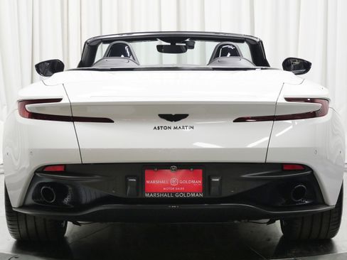 Used 2019 Aston Martin DB11 Volante image 48