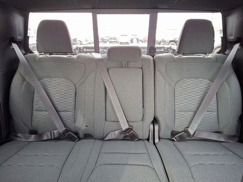 New 2026 RAM 1500 4x4 Crew Cab image 14