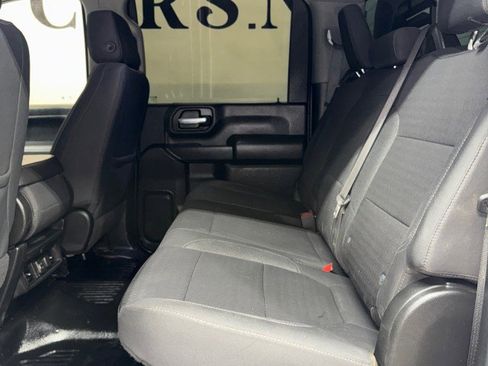 Used 2022 Chevrolet Silverado 2500 LT w/ Convenience Package image 32