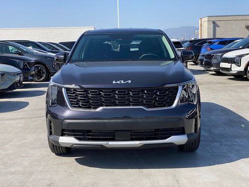 New 2026 Kia Sorento LX FWD image 9