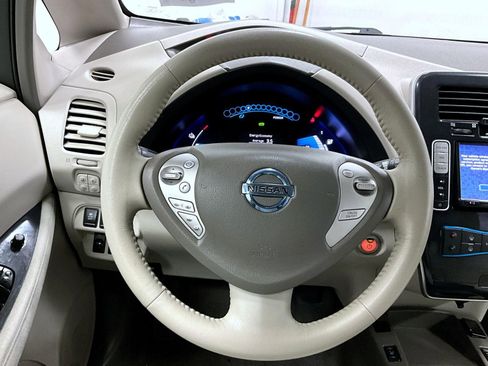 Used 2012 Nissan Leaf SL image 12