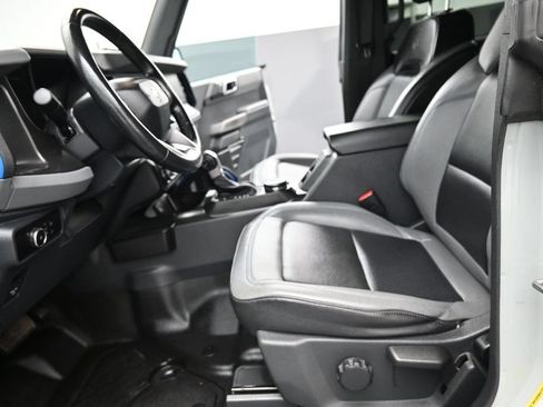 Used 2023 Ford Bronco Black Diamond AWD/4WD image 10