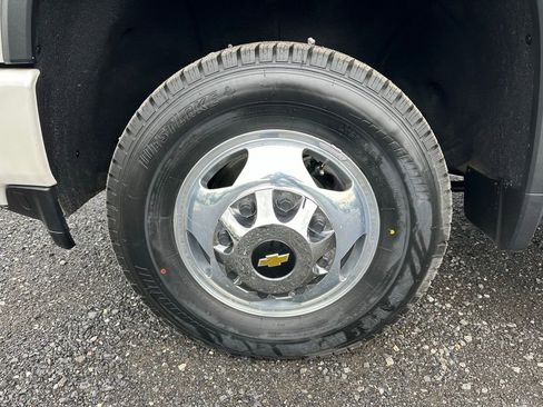 Used 2022 Chevrolet Silverado 3500 High Country AWD/4WD image 14