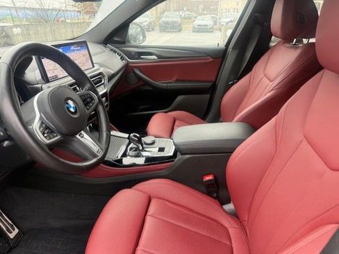 Certified 2024 BMW X4 xDrive30i w/ Premium Package image 3