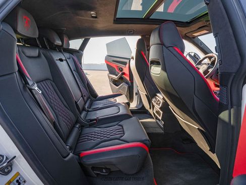Used 2025 Lamborghini Urus SE AWD/4WD image 33