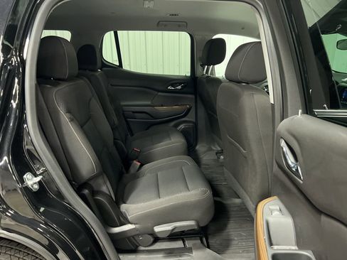 Certified 2023 GMC Acadia SLE w/ Driver Convenience Package image 12