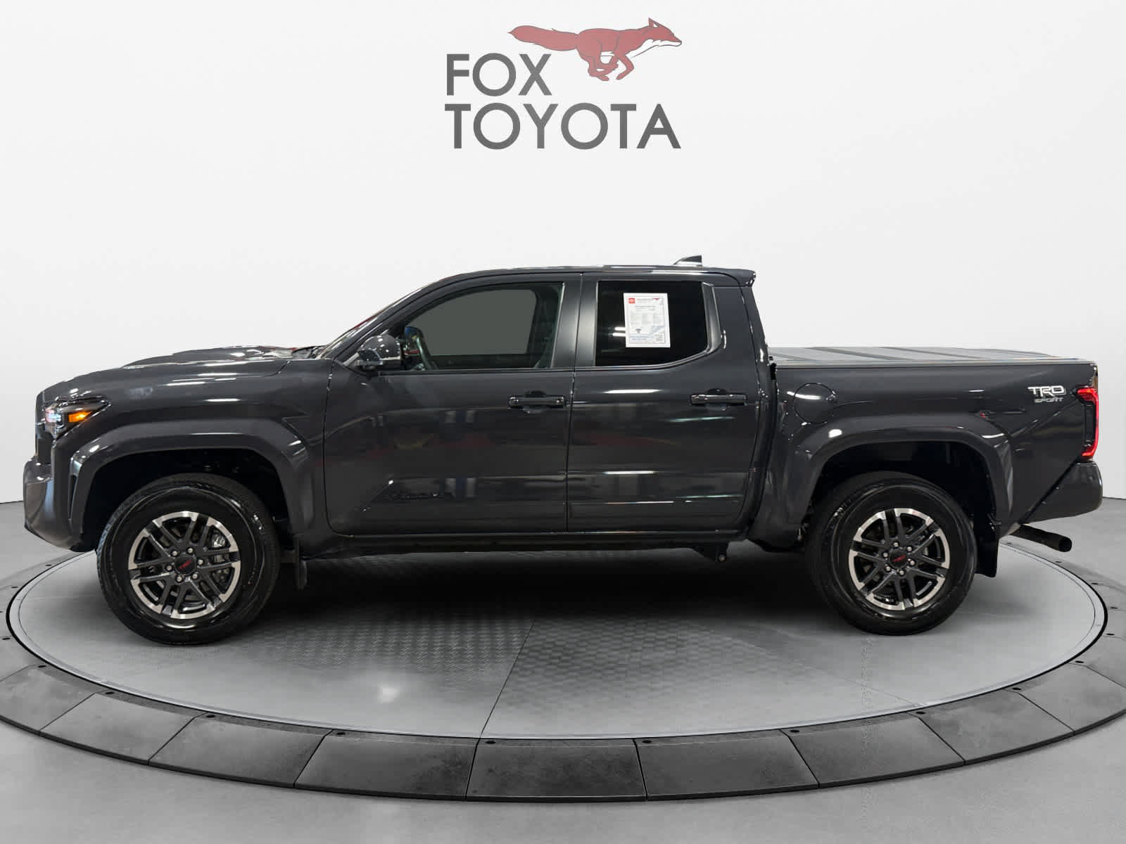Used 2024 Toyota Tacoma TRD Sport w/ TRD Sport Upgrade Package AWD/4WD image 3