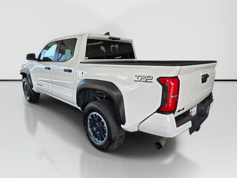 Used 2024 Toyota Tacoma TRD Off-Road AWD/4WD image 5