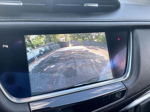 Used 2018 Cadillac XT5 Luxury w/ LPO, Wheel Lock Package FWD image 22