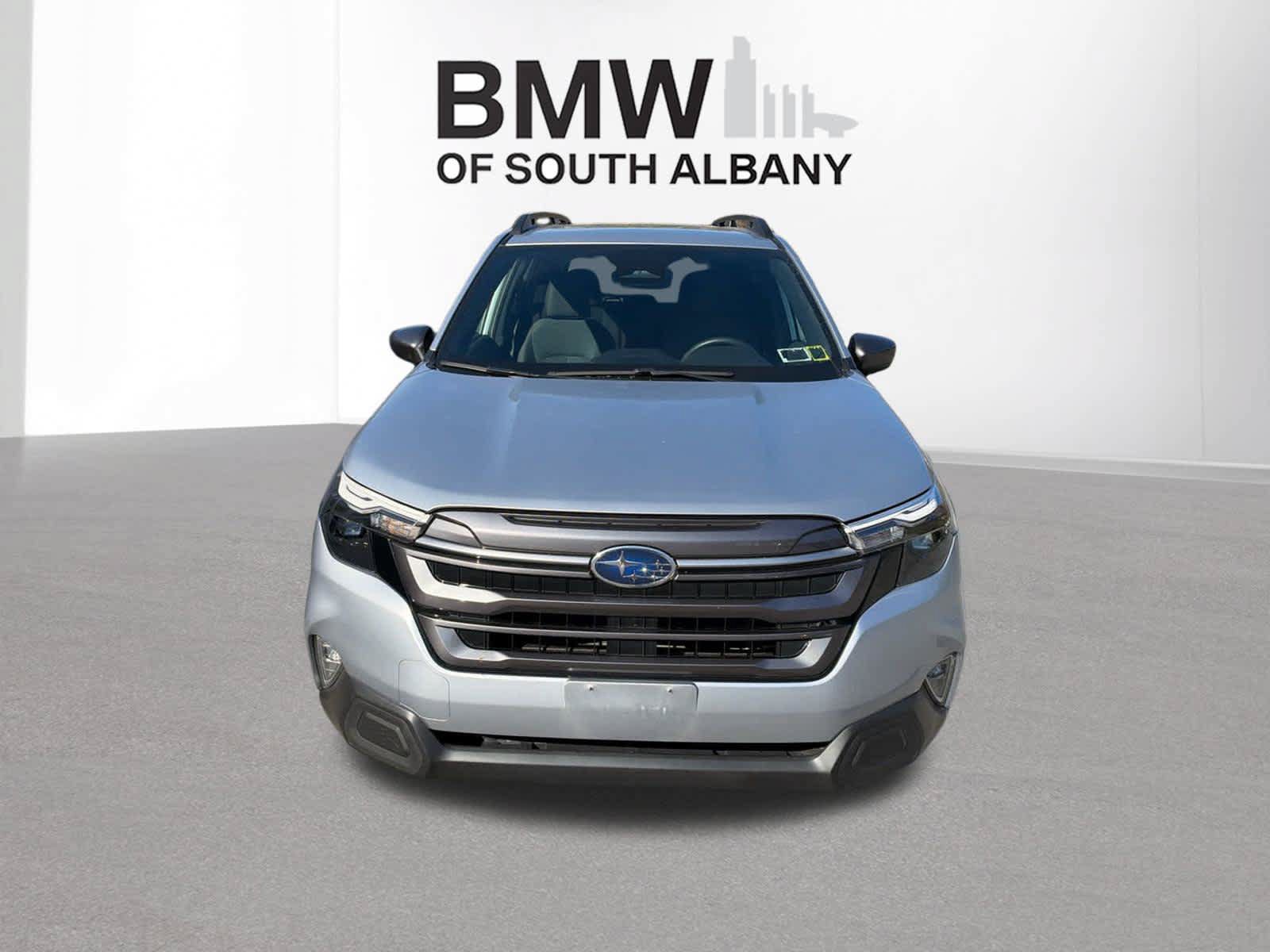 Used 2025 Subaru Forester Premium AWD/4WD image 8