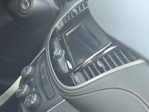 Used 2018 Chevrolet Trax LS FWD image 7